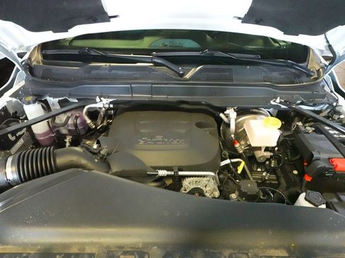 New 2026 RAM 2500 Tradesman AWD/4WD image 32