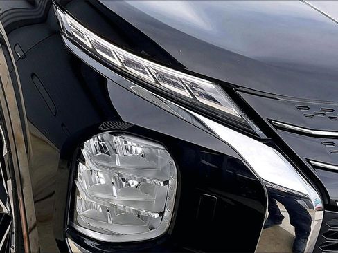 Used 2024 Mitsubishi Outlander SE image 28