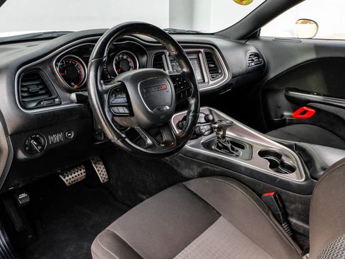 Used 2022 Dodge Challenger R/T image 20