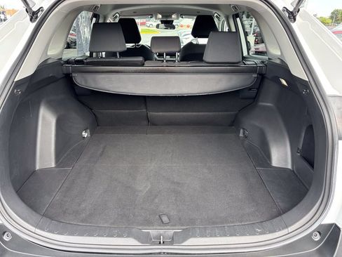Used 2025 Toyota RAV4 XLE AWD/4WD image 46