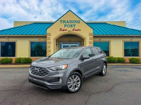 Used 2024 Ford Edge Titanium AWD/4WD image 2