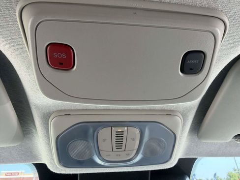 Used 2024 RAM ProMaster 2500 w/ Convenience Group FWD image 26