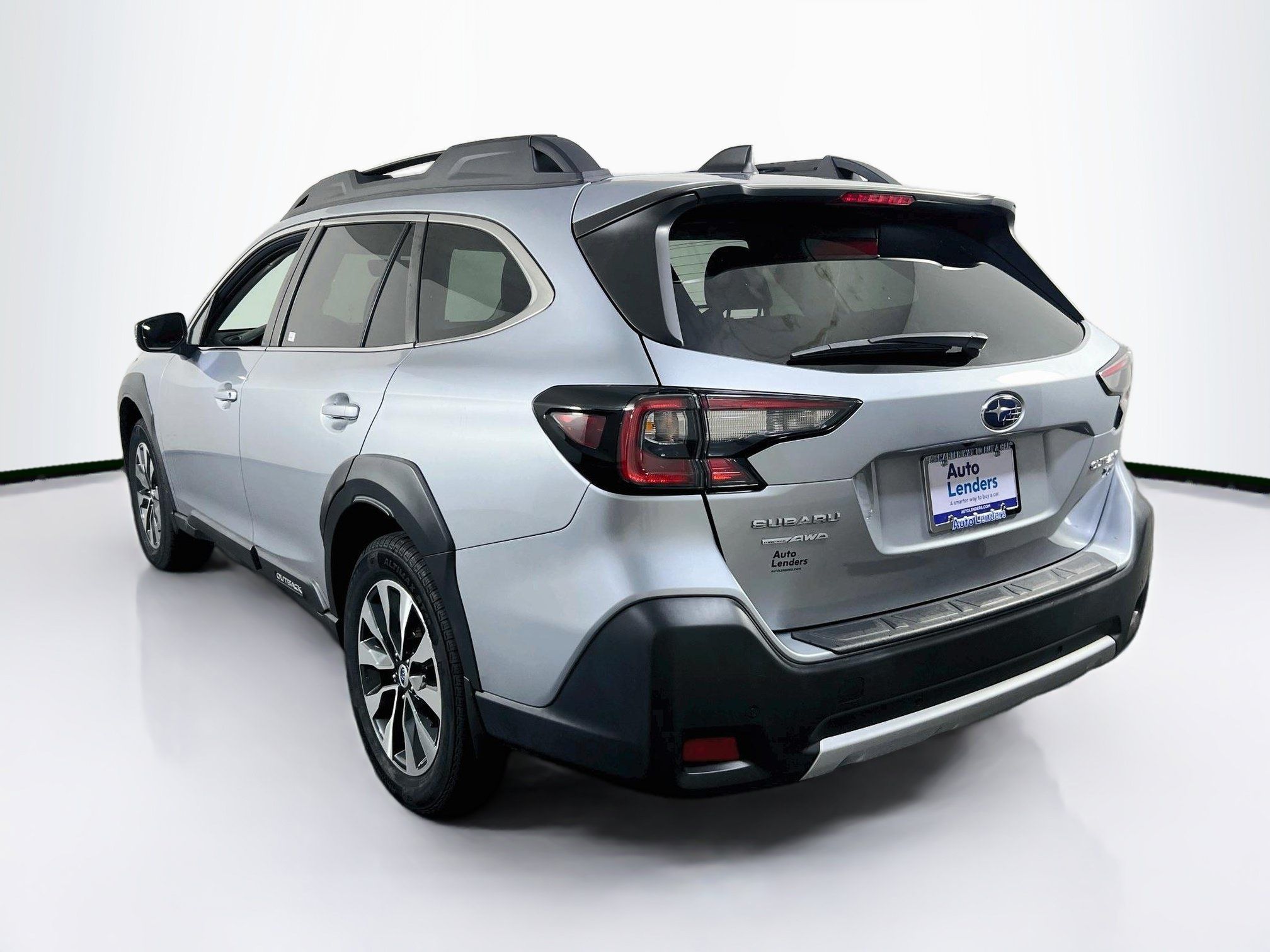 Used 2023 Subaru Outback Limited XT AWD/4WD image 7