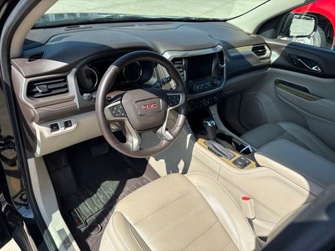 Used 2018 GMC Acadia Denali w/ Technology Package AWD/4WD image 12