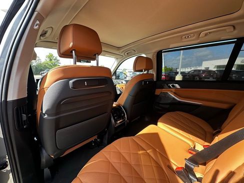 Certified 2026 BMW X7 xDrive40i image 24