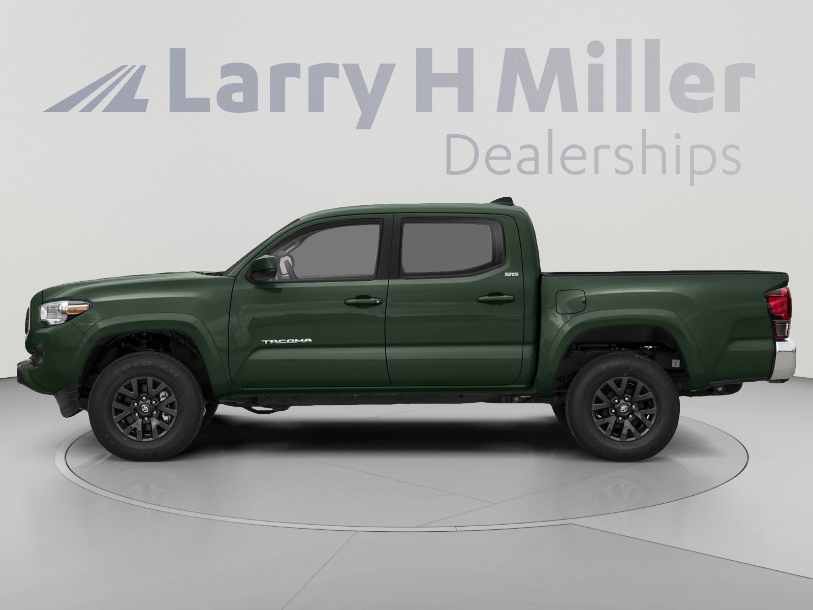 Used 2021 Toyota Tacoma SR5 w/ Trail Edition AWD/4WD image 3