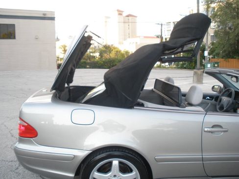 Used 2003 Mercedes-Benz CLK 430 Cabriolet image 33