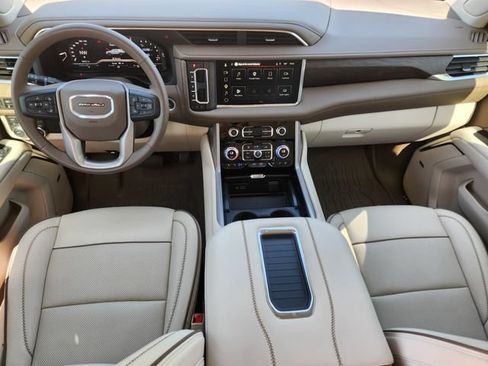 Used 2024 GMC Yukon Denali AWD/4WD image 28
