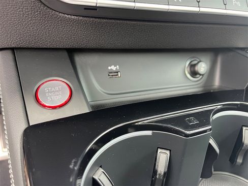 Used 2022 Audi S4 Premium Plus w/ Premium Plus Package image 22