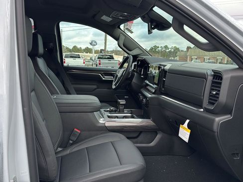 New 2026 Chevrolet Silverado 1500 LTZ w/ Z71 Off-Road Package image 10