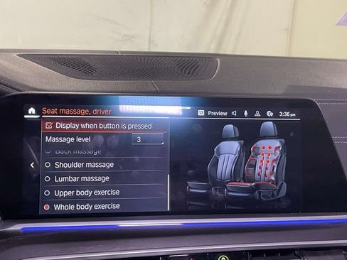 Used 2022 BMW X7 xDrive40i w/ M Sport Package AWD/4WD image 33
