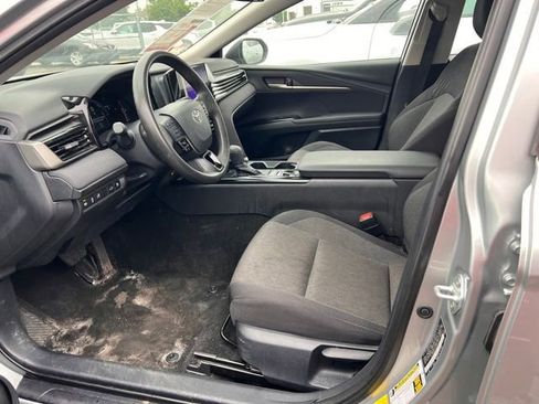 Used 2025 Toyota Camry LE FWD image 8