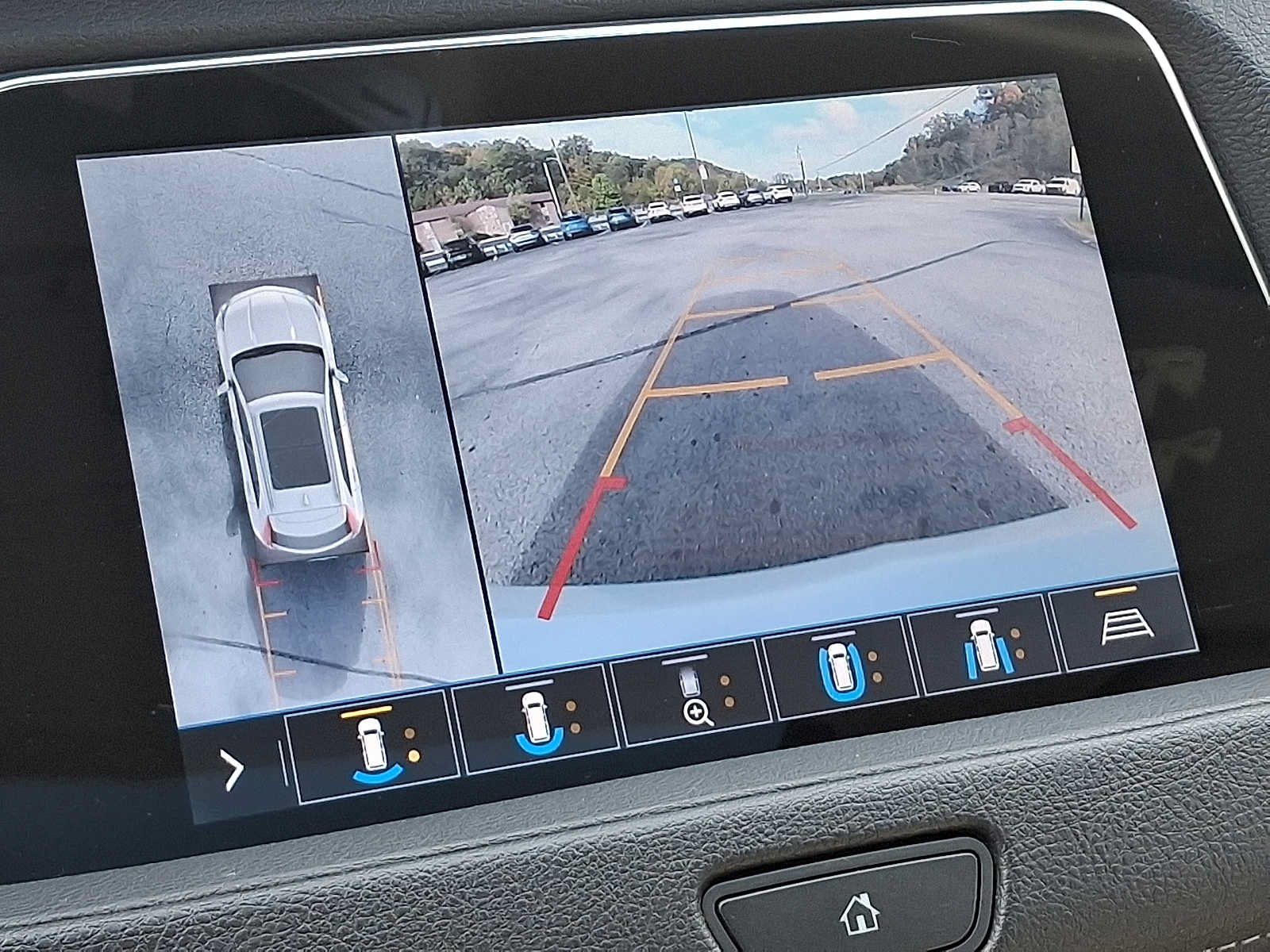 Used 2019 Cadillac XT4 Premium Luxury w/ Enhanced Visibility Package AWD/4WD image 19