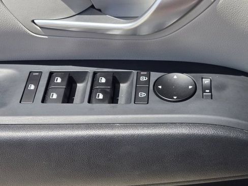 Certified 2025 Hyundai Tucson SE FWD image 23