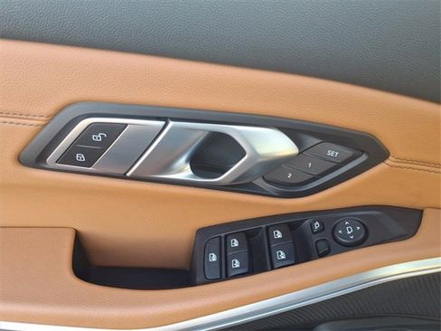 Used 2020 BMW 330i xDrive Sedan w/ Premium Package image 24