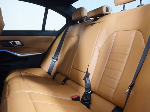 Used 2019 BMW 330i Sedan image 16