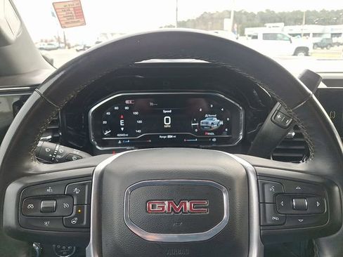 Certified 2024 GMC Sierra 1500 SLT image 18