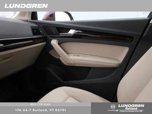 Used 2019 Audi Q5 2.0T Premium Plus w/ Premium Plus Package image 28