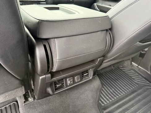 Used 2021 Chevrolet Silverado 2500 LTZ w/ Z71 Off-Road Package image 11