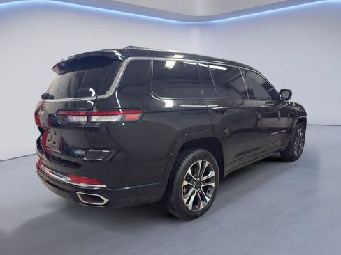 Used 2021 Jeep Grand Cherokee L Overland w/ Luxury Tech Group IV AWD/4WD image 8