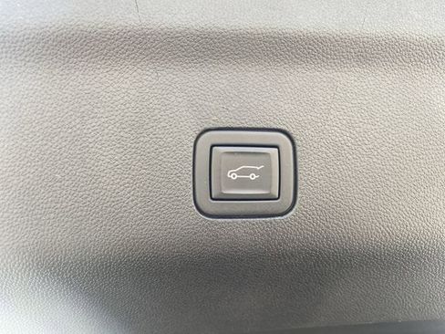 Used 2024 Chevrolet Tahoe LT image 22