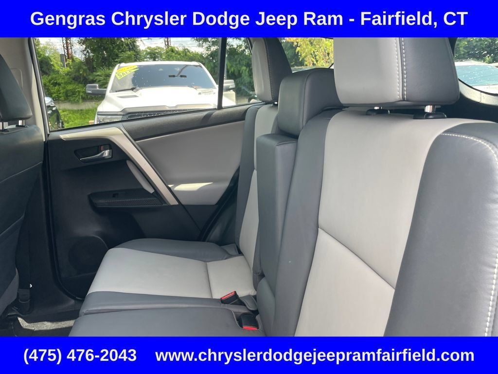 Used 2015 Toyota RAV4 Limited AWD/4WD image 40
