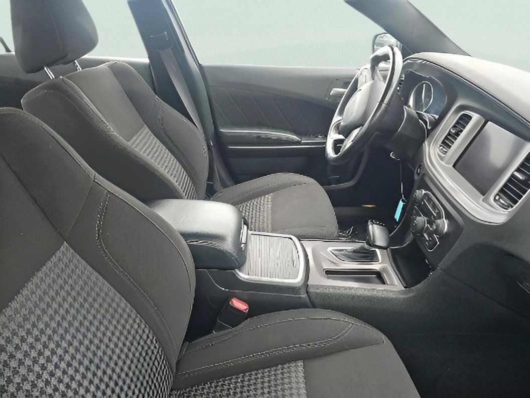 Used 2023 Dodge Charger SXT RWD image 8