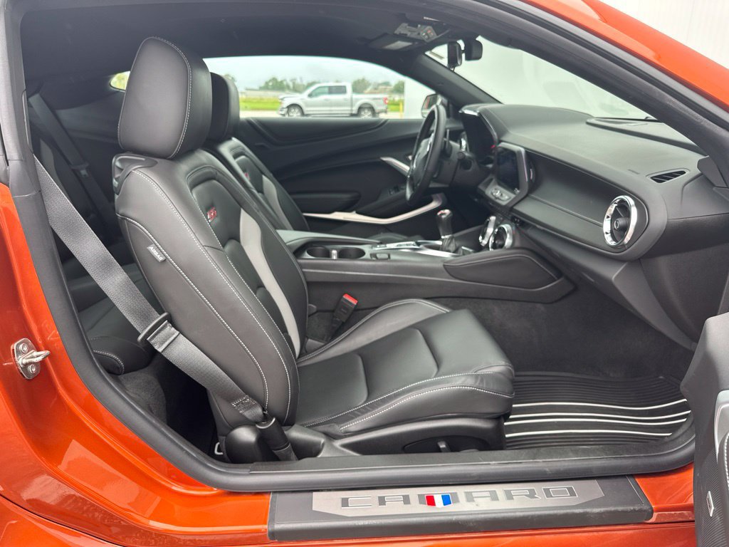 Used 2022 Chevrolet Camaro SS RWD image 26