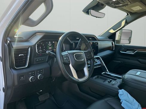 Used 2024 GMC Sierra 2500 Denali w/ Denali Reserve Package image 26
