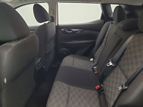 Used 2018 Nissan Rogue Sport SV image 18