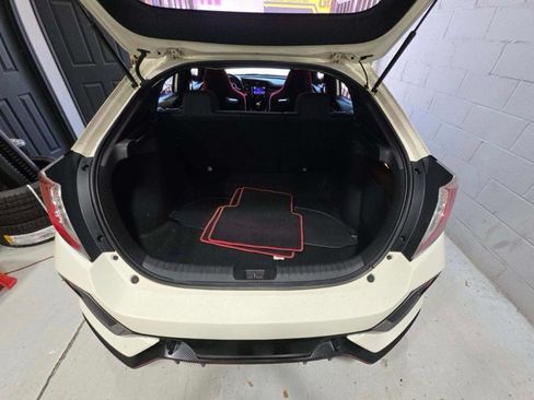 Used 2017 Honda Civic Type R image 10