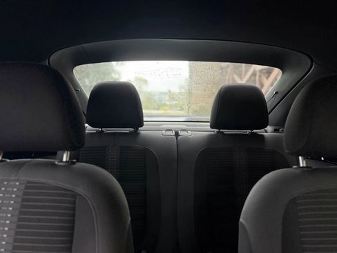 Used 2012 Volkswagen Beetle Turbo image 18