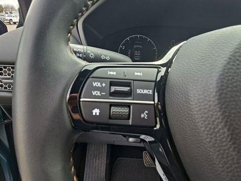 Used 2025 Honda HR-V Sport image 11