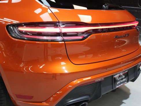 Used 2023 Porsche Macan GTS w/ Premium Package Plus image 11