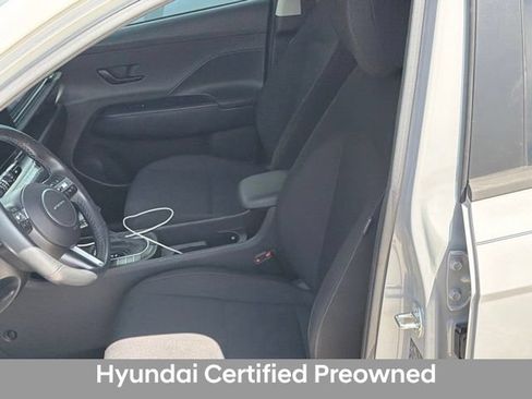 Used 2024 Hyundai Kona SEL FWD image 4