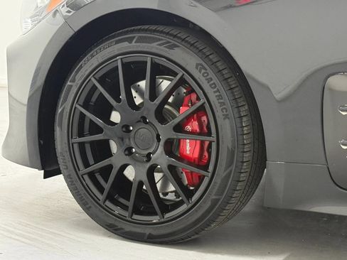 Used 2018 Kia Stinger GT2 AWD/4WD image 35