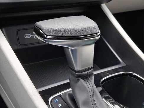 New 2026 Hyundai Tucson SE image 8