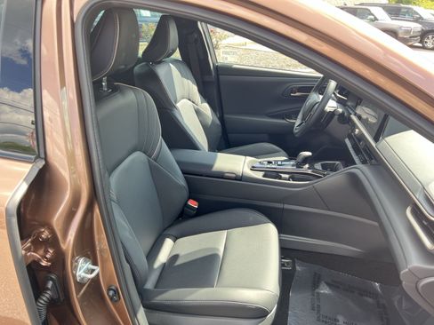 Used 2026 Toyota Crown Signia AWD/4WD image 25