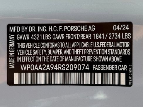 Used 2024 Porsche 911 Carrera RWD image 35