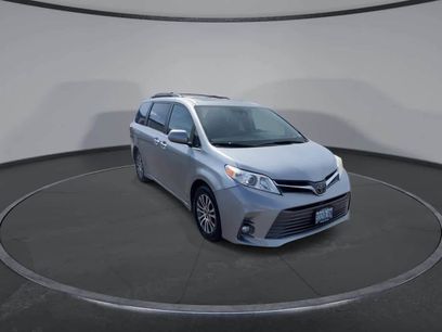 Certified 2018 Toyota Sienna XLE