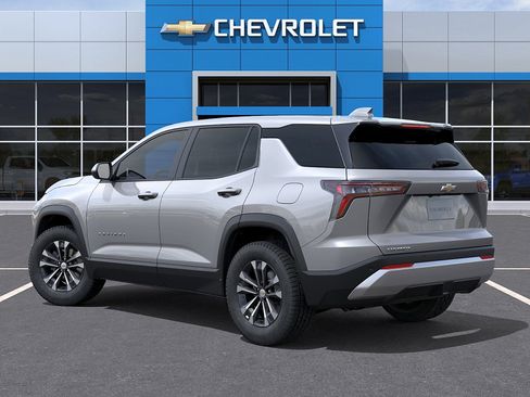 New 2027 Chevrolet Equinox LT w/ Convenience Package II FWD image 3
