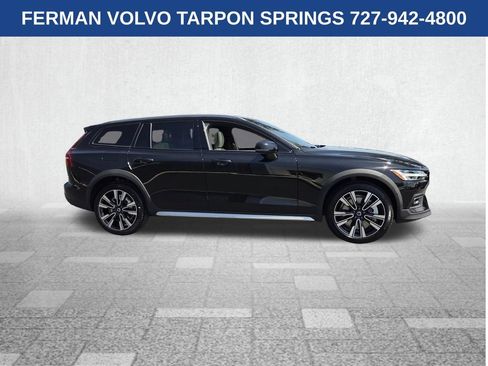 New 2026 Volvo V60 B5 Cross Country Ultra AWD/4WD image 10
