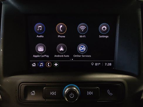 Used 2024 GMC Terrain SLE image 25