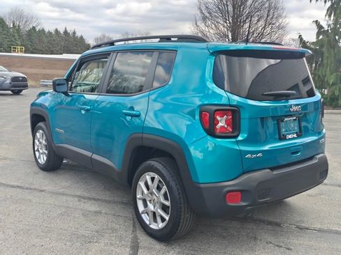 Used 2022 Jeep Renegade Latitude image 8
