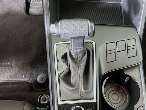 Used 2025 Kia Sportage LX image 23