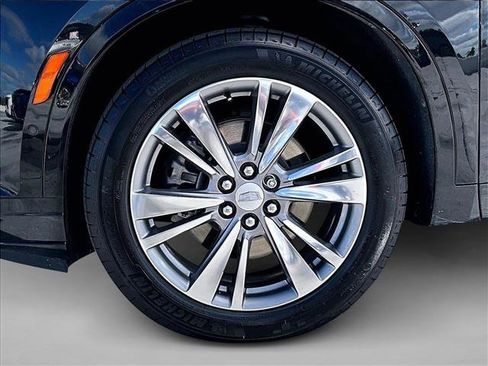 Used 2022 Cadillac XT6 Premium Luxury w/ Technology Package image 10