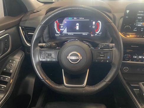Used 2022 Nissan Rogue Platinum w/ Head-Up Display Package FWD image 13