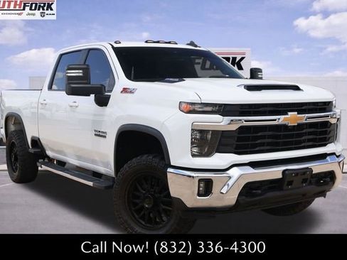 Used 2024 Chevrolet Silverado 2500 LT w/ Texas Edition AWD/4WD image 1