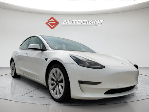 Used 2021 Tesla Model 3 Standard Range Plus RWD image 11