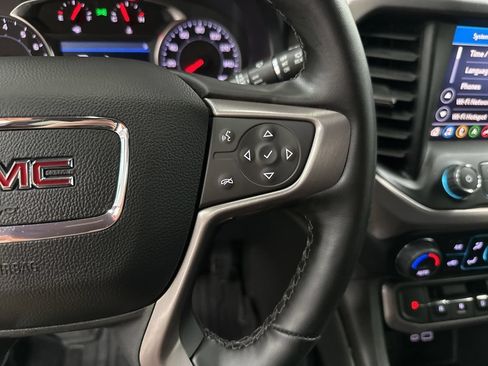 Used 2023 GMC Acadia AT4 w/ Preferred Package AWD/4WD image 17